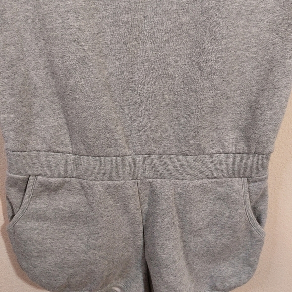 𝅺BDG LADIES SLEEVELESS BUBBALICIOUS MUSCLE SWEATSHIRT ROMPER- XS - Picture 4 of 5